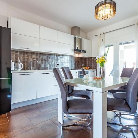 Rs Two Bedroom Apartment Сукошан Екстер'єр фото